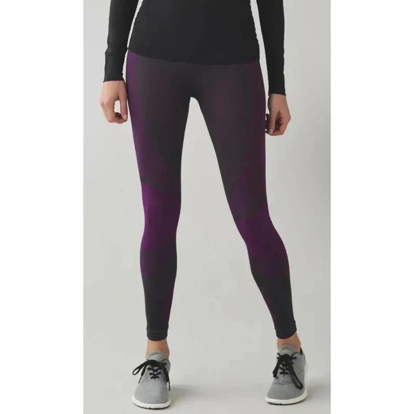 Lululemon NWOT’s About That base tight leggings. Size 2 - Picture 3 of 9